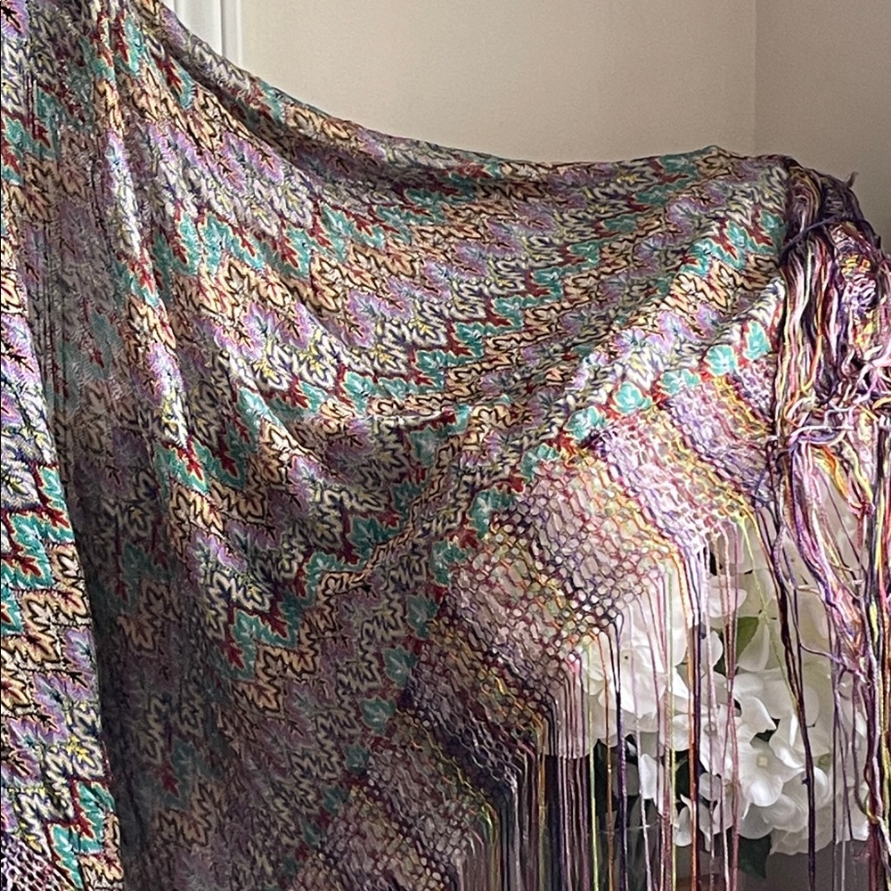 Stunning Piano Shawl!!! Wow. ☺️ Fringe and Colour and Fringe Oh My! Large Square